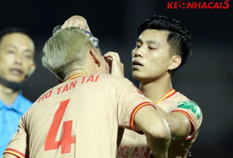 Giới thiệu về sự nghiệp quốc tế của Vũ Văn Thanh