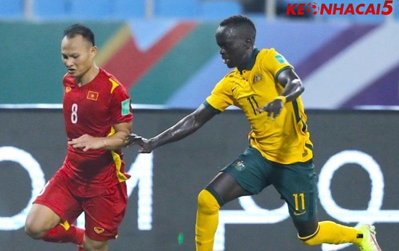 Thông tin về sự nghiệp thi đấu câu lạc bộ của Nguyễn Trọng Hoàng